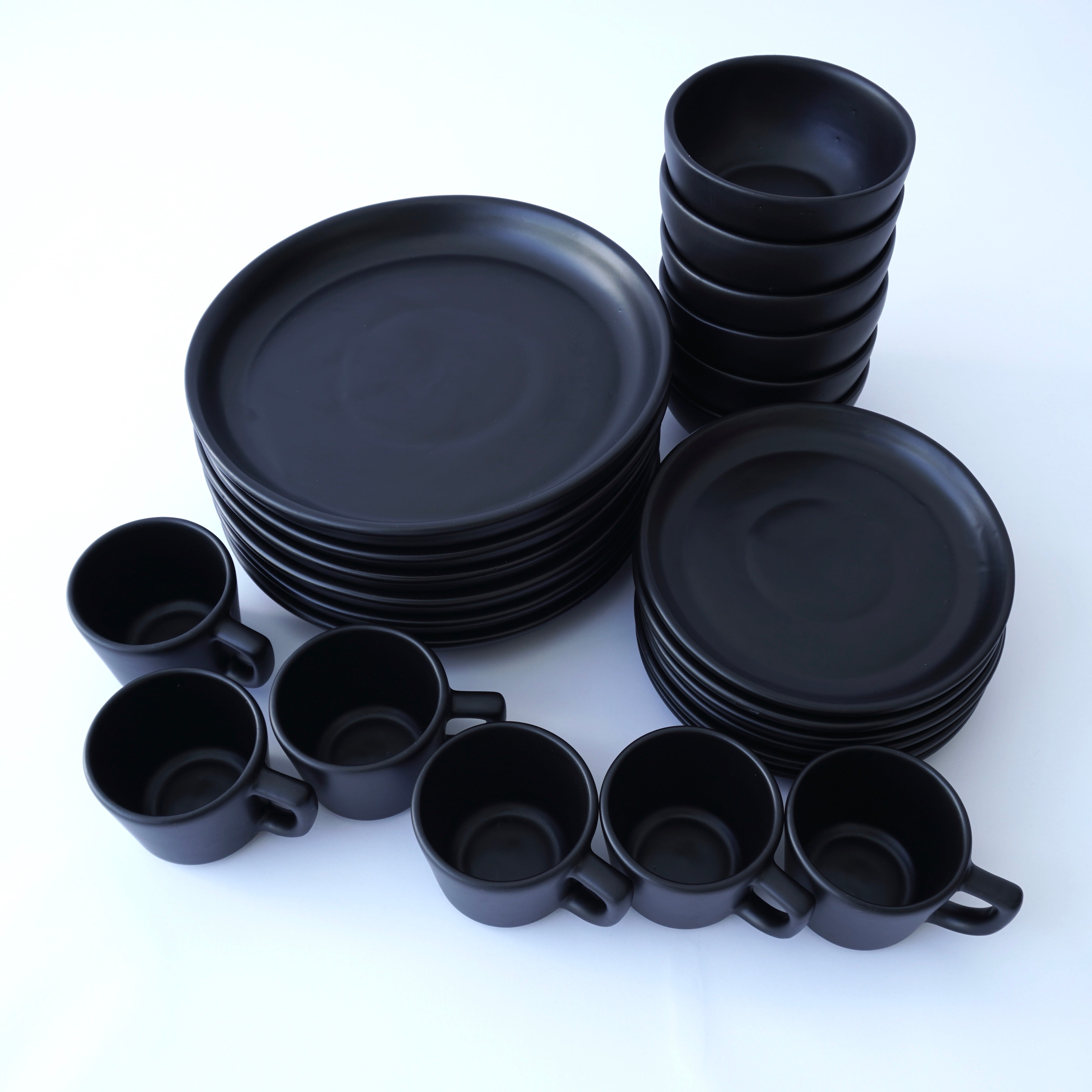 Black Out Set de Vajilla Trapezoidal Con Pared para 6 Personas