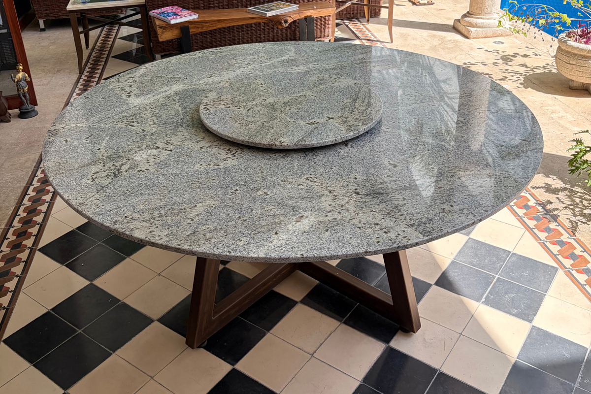 Comedor Circular 1.80 M de Diámetro Con Lazy Susan de 80 CM de Diámetro - Base Herrería Look Madera | Granito Jaguar Pulido y Brillado (Sólo Disponible en Mérida, Yucatán📍)