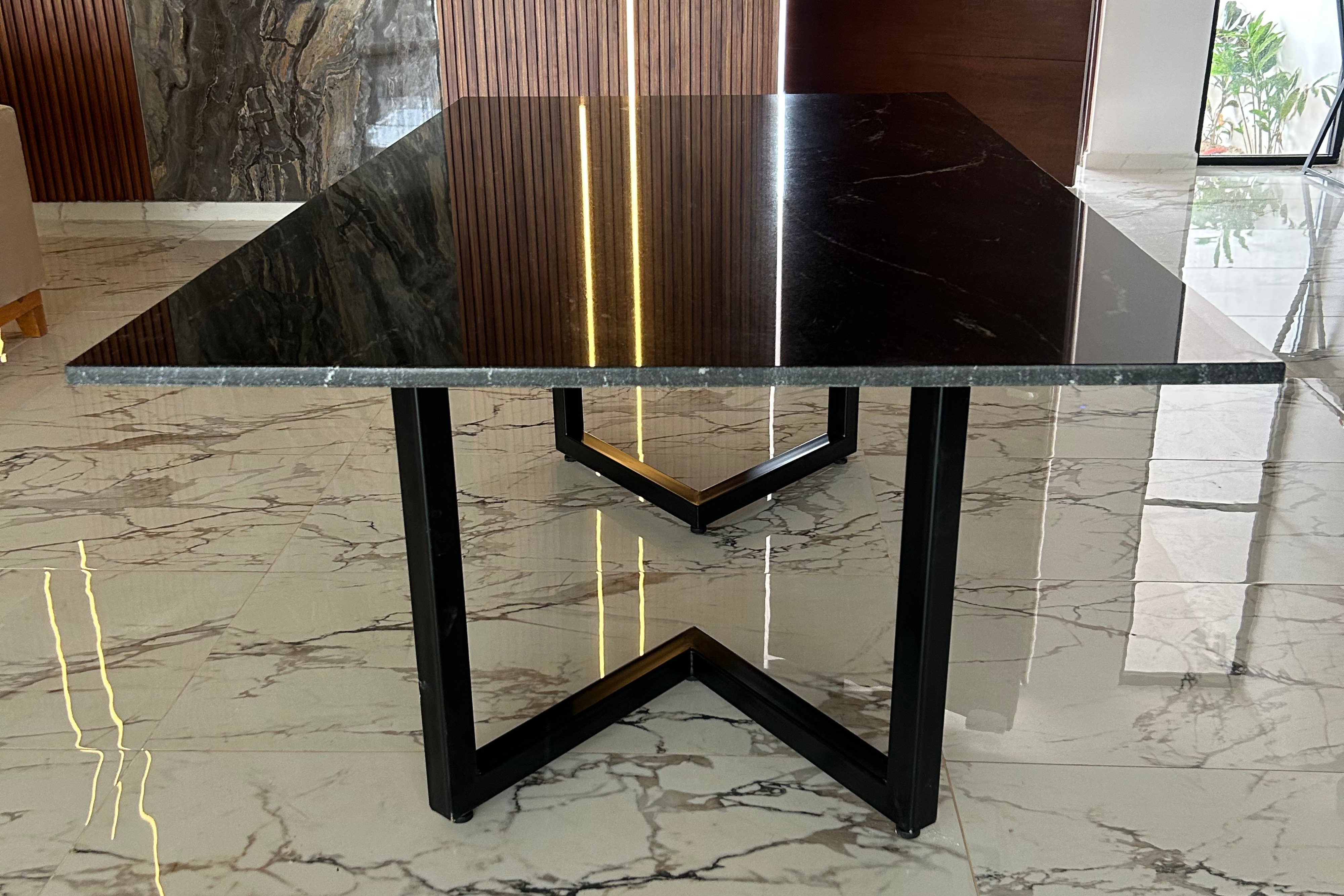 Comedor Rectangular 2 M x 1.10 M | Granito Vía Láctea Pulido y Brillado (Sólo Disponible en Mérida, Yucatán📍)