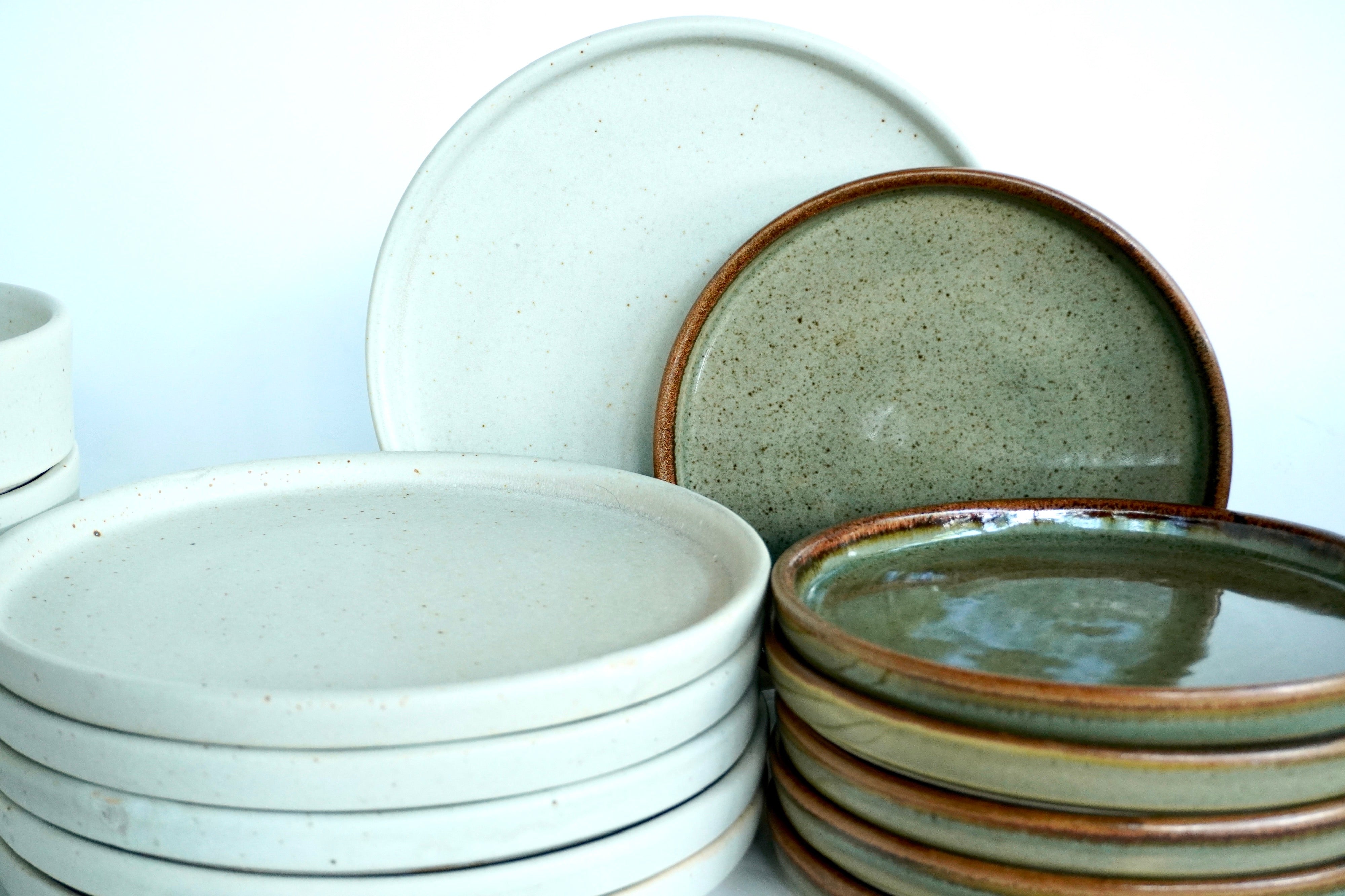 Arena blanca & Caoba | Set de vajilla básica línea rústica para 6 personas