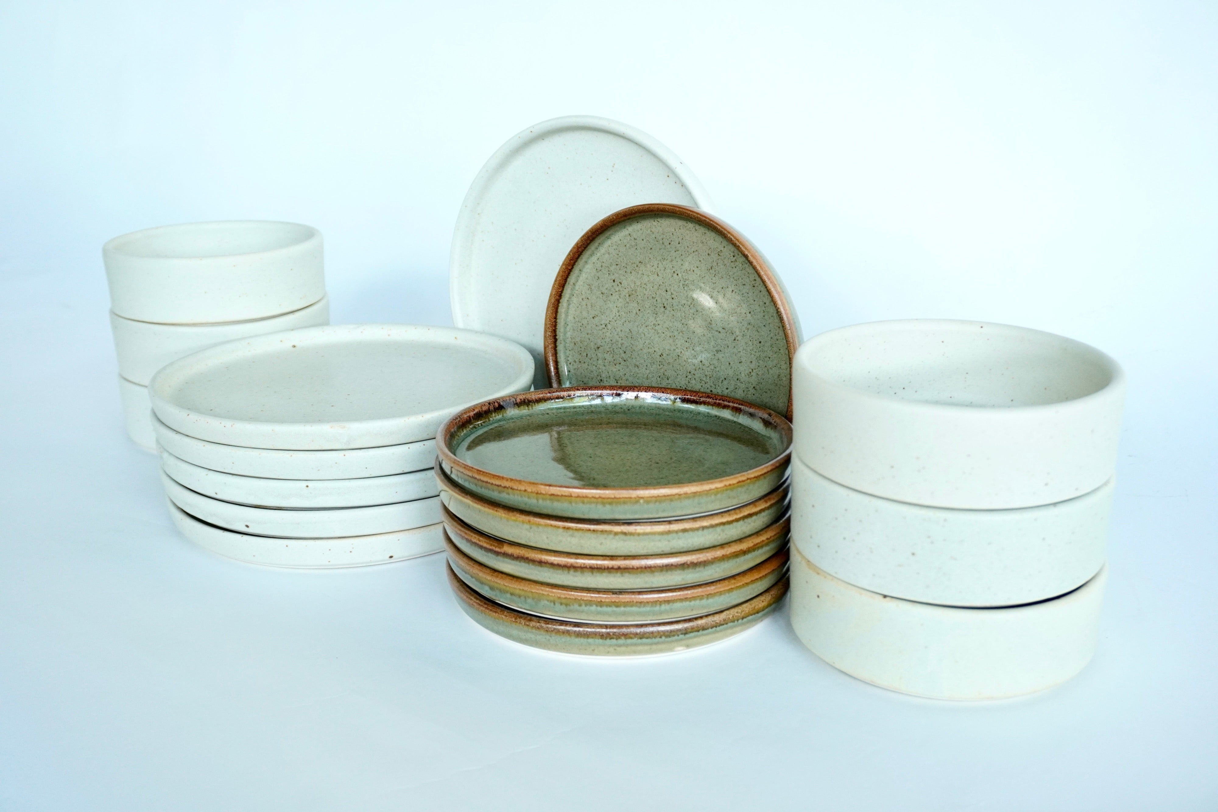 Arena blanca & Caoba | Set de vajilla básica línea rústica para 6 personas