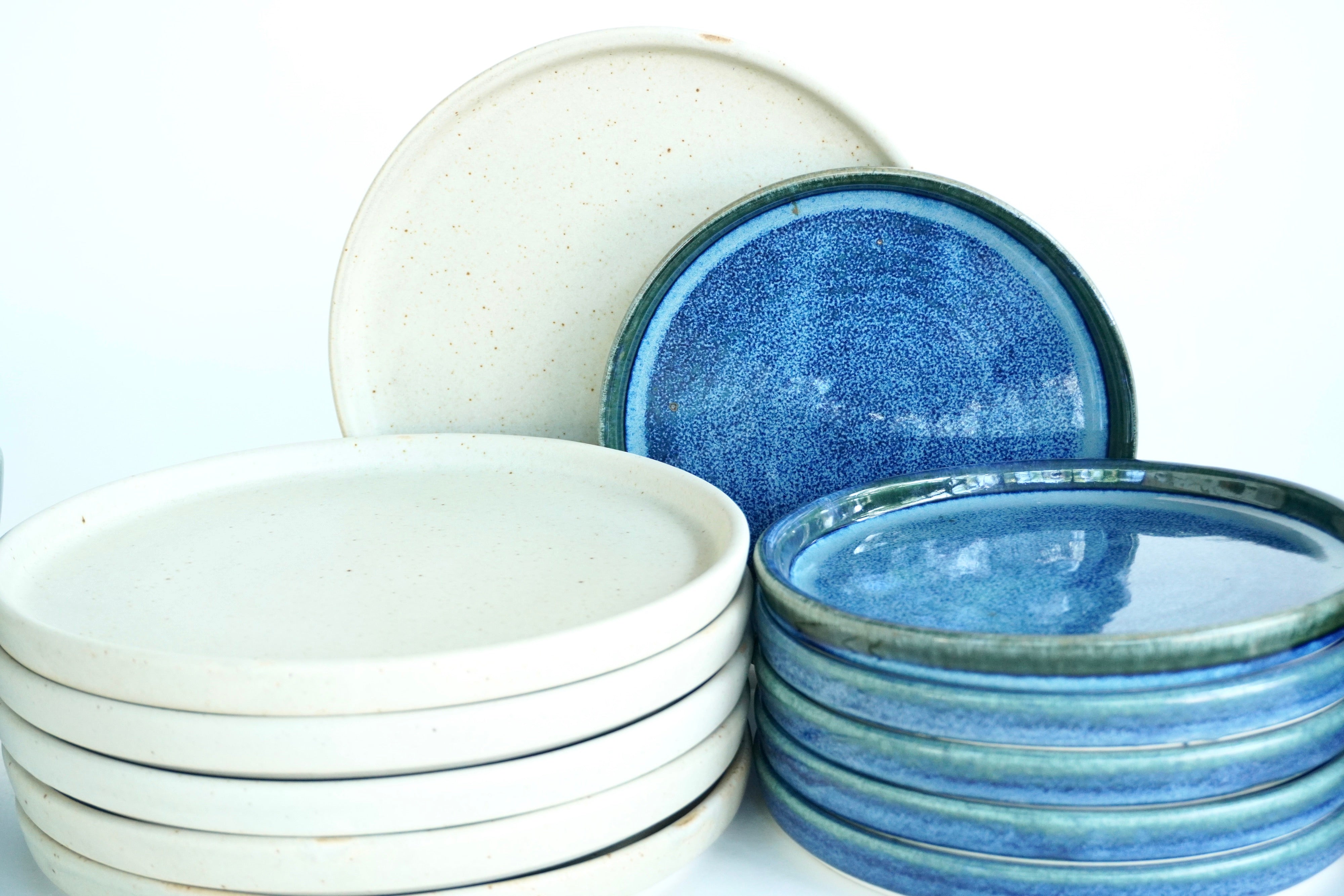 Mixta Arena blanca & Indigo | Set de vajilla básica línea rústica para 6 personas (con consomeros)