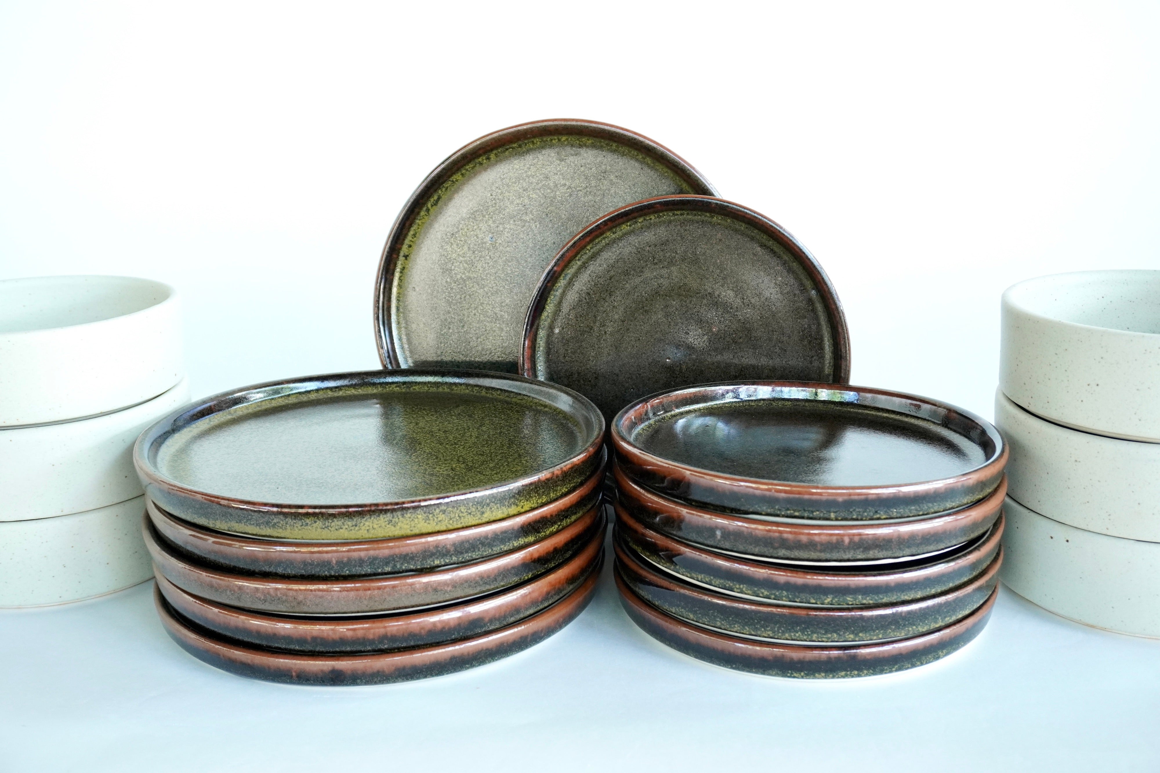 Mixta Verde roble & Arena blanca | Set de vajilla básica línea rústica para 6 personas