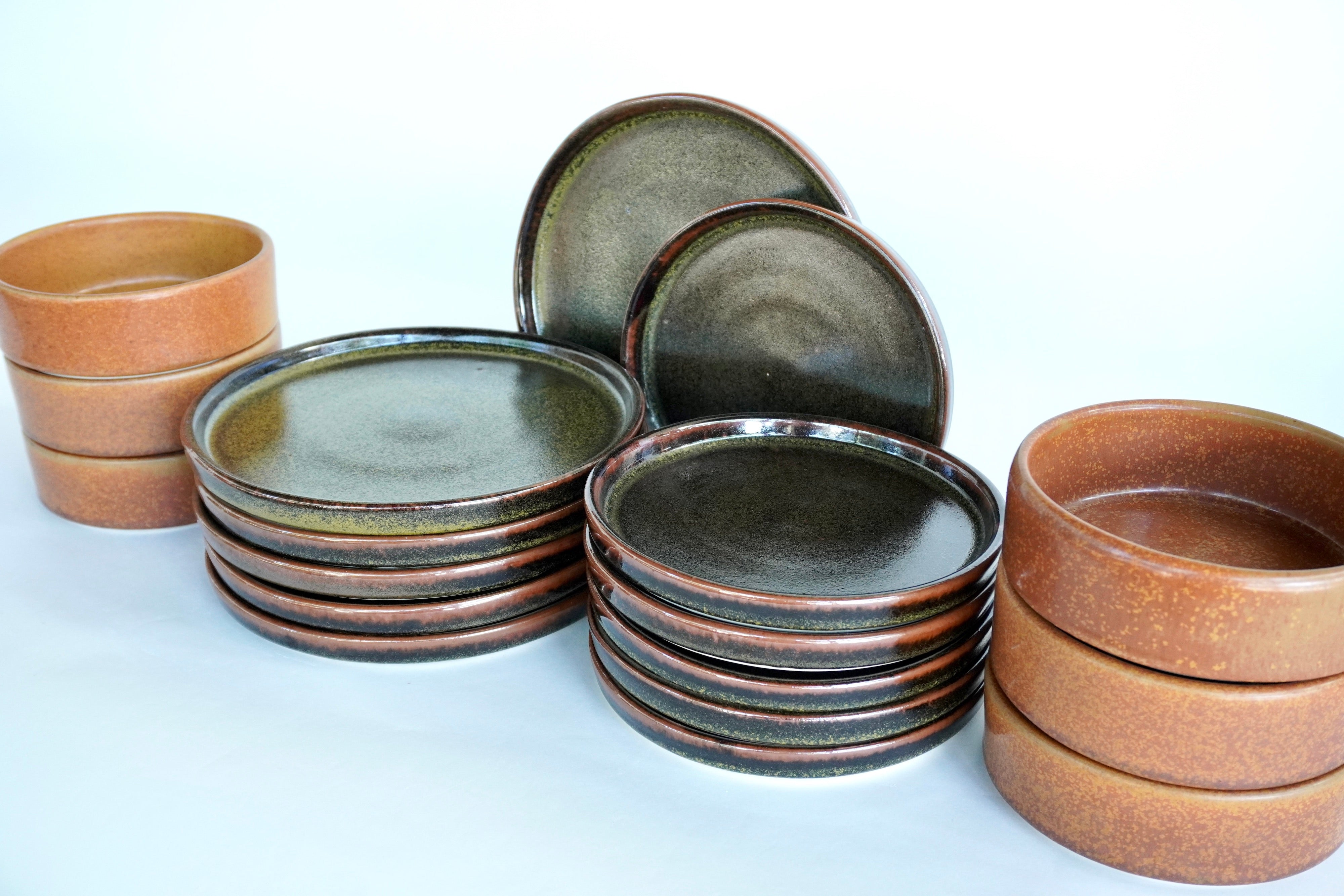 Mixta Verde roble & Ladrillo | Set de vajilla básica línea rústica para 6 personas