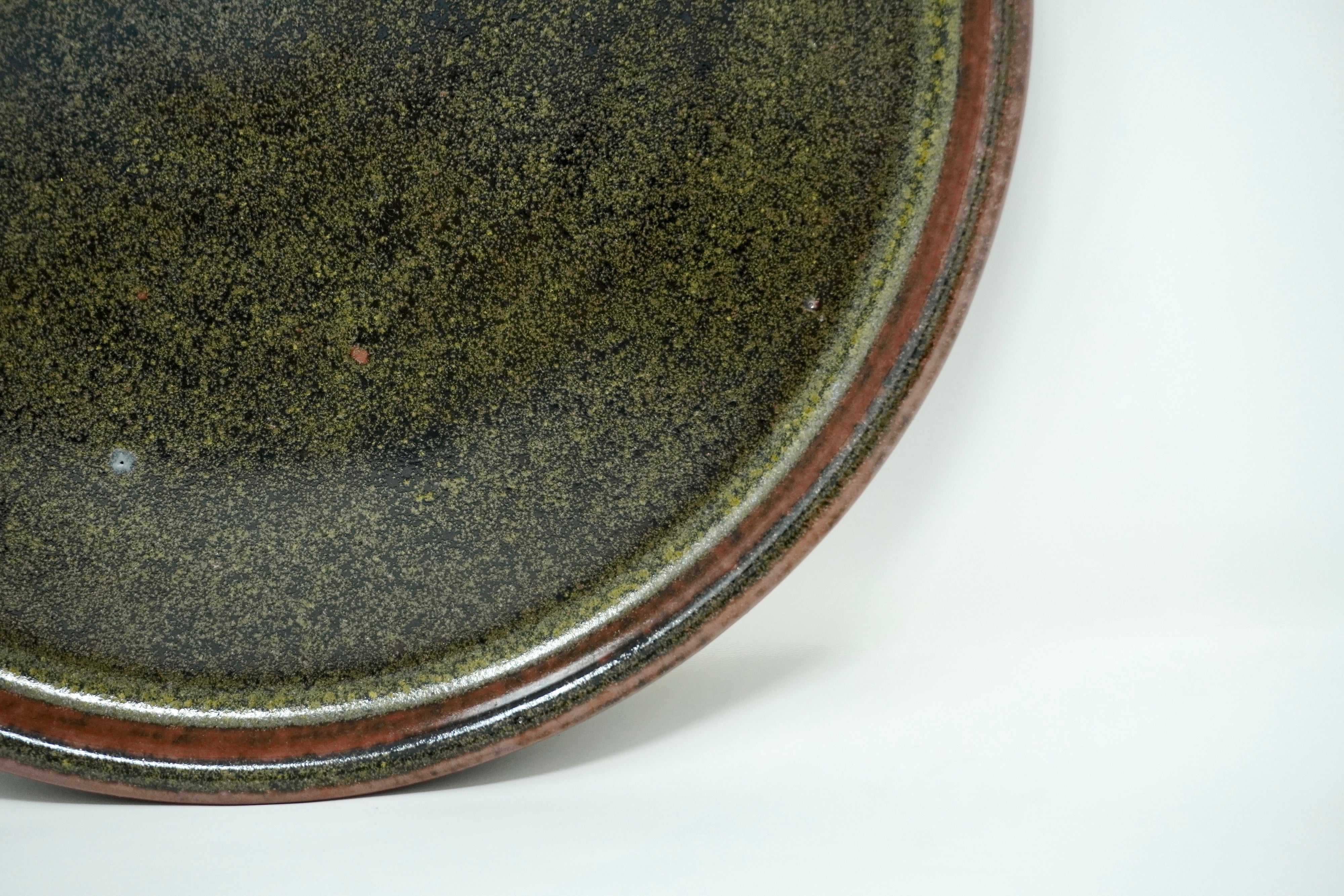 Verde roble | Plato trinche con pared Ø 26 cm línea rústica
