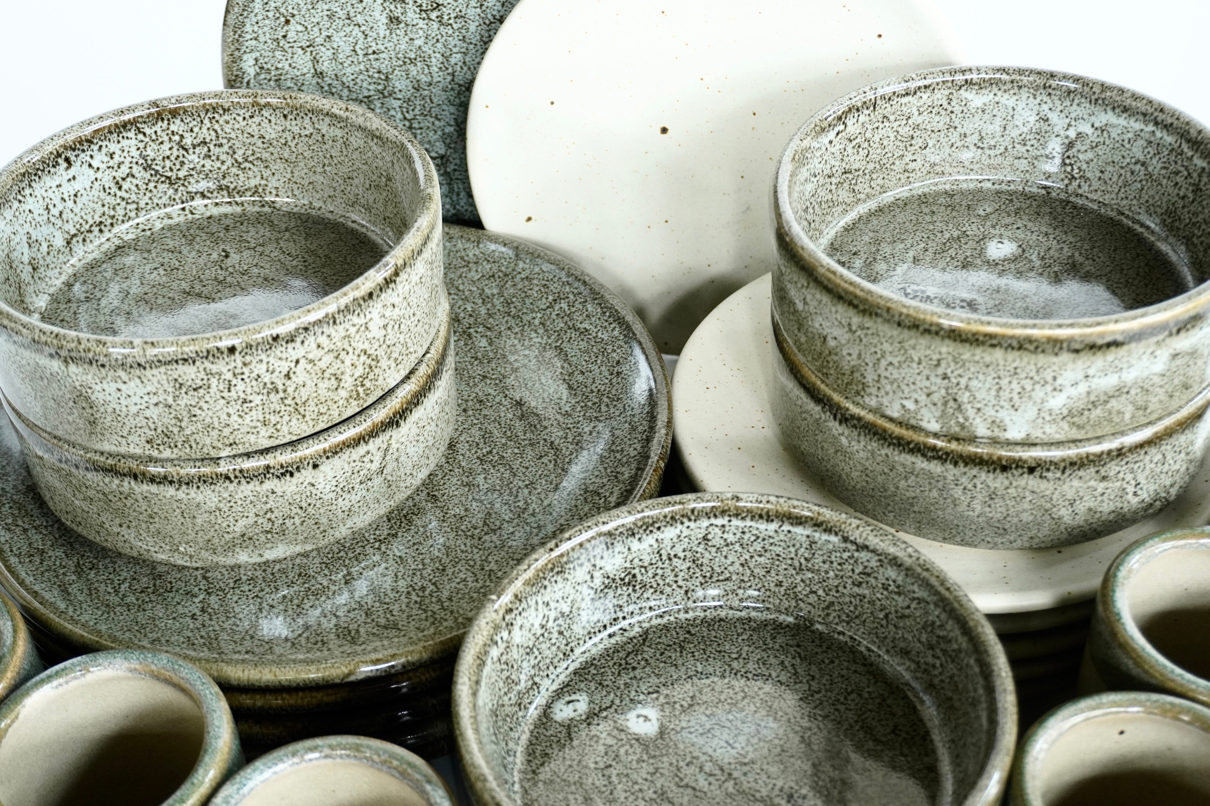 Bio & Arena blanca | Set de vajilla línea rústica para 6 personas (platos planos)