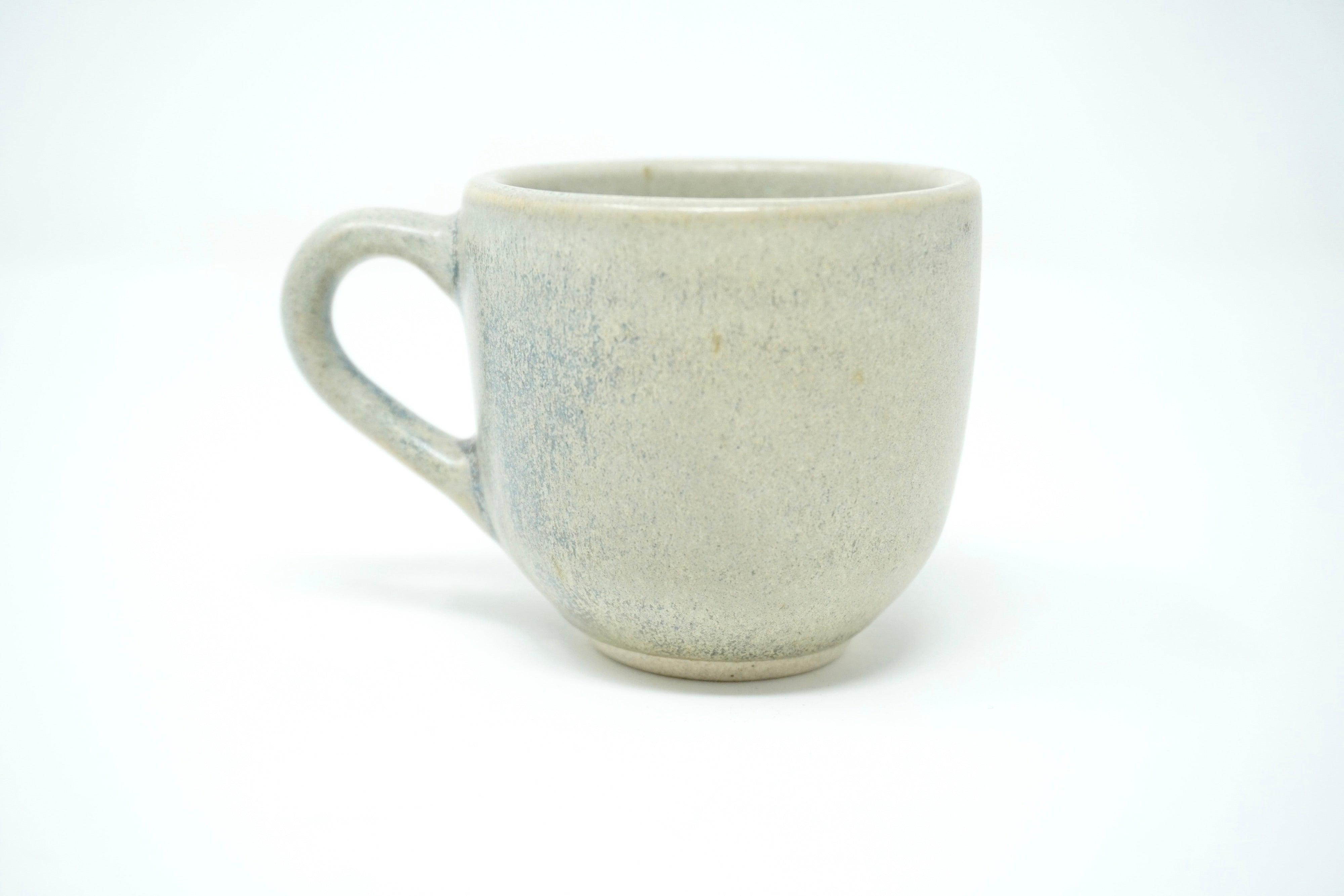 Gris mate | Taza té 4 oz línea rústica