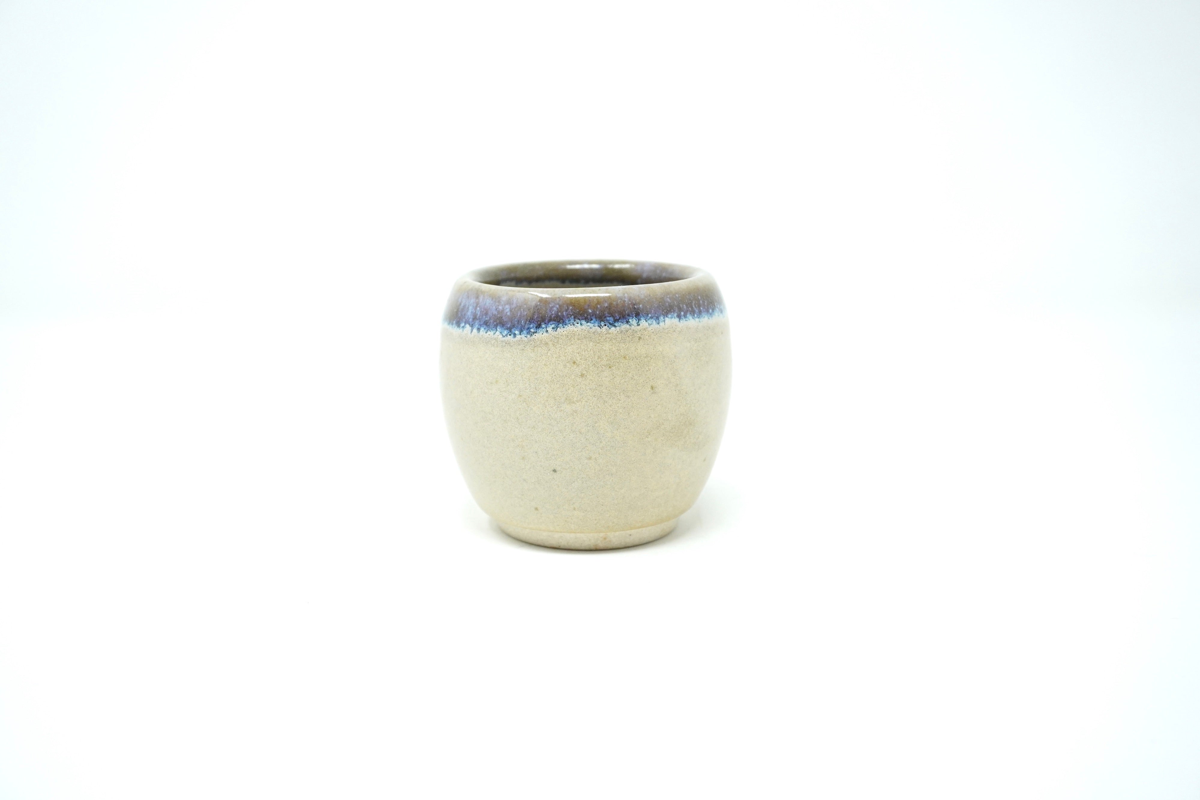 Arena blanca orilla iris | Mini cantarito 4 oz línea rústica