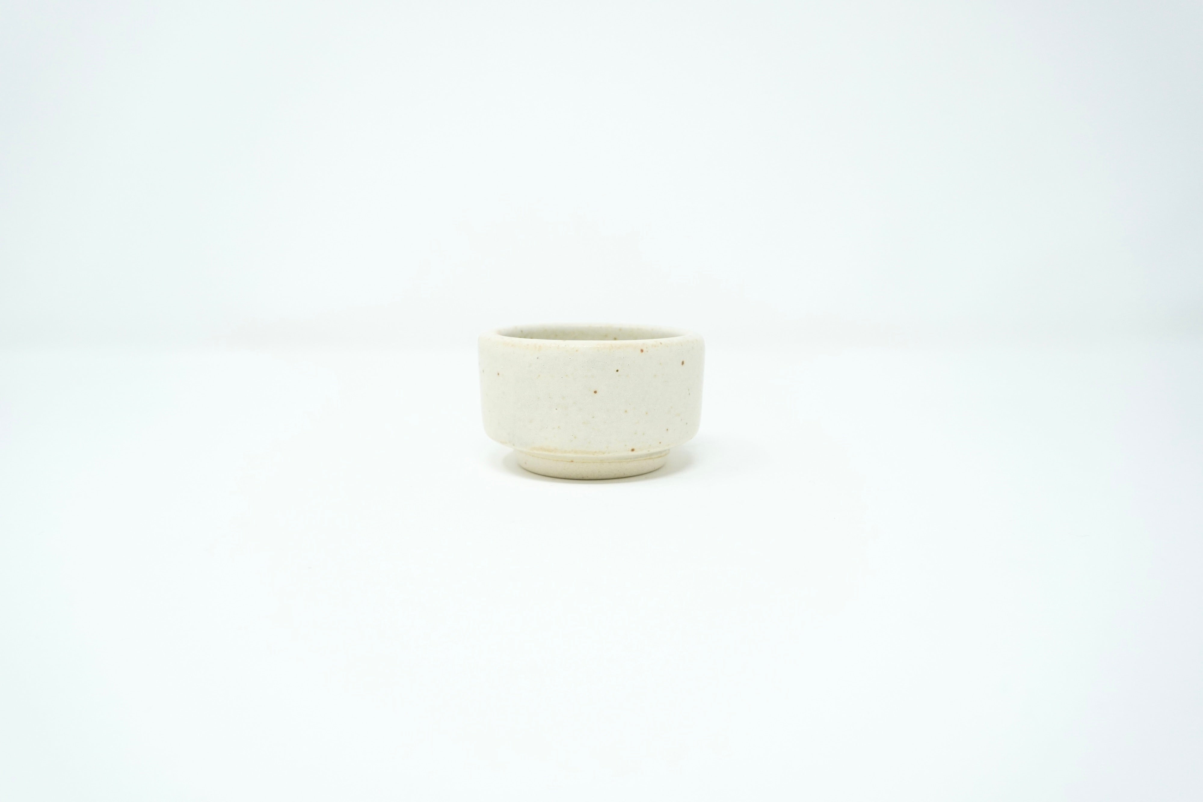 Arena blanca | Ramekin de 2 oz línea rústica