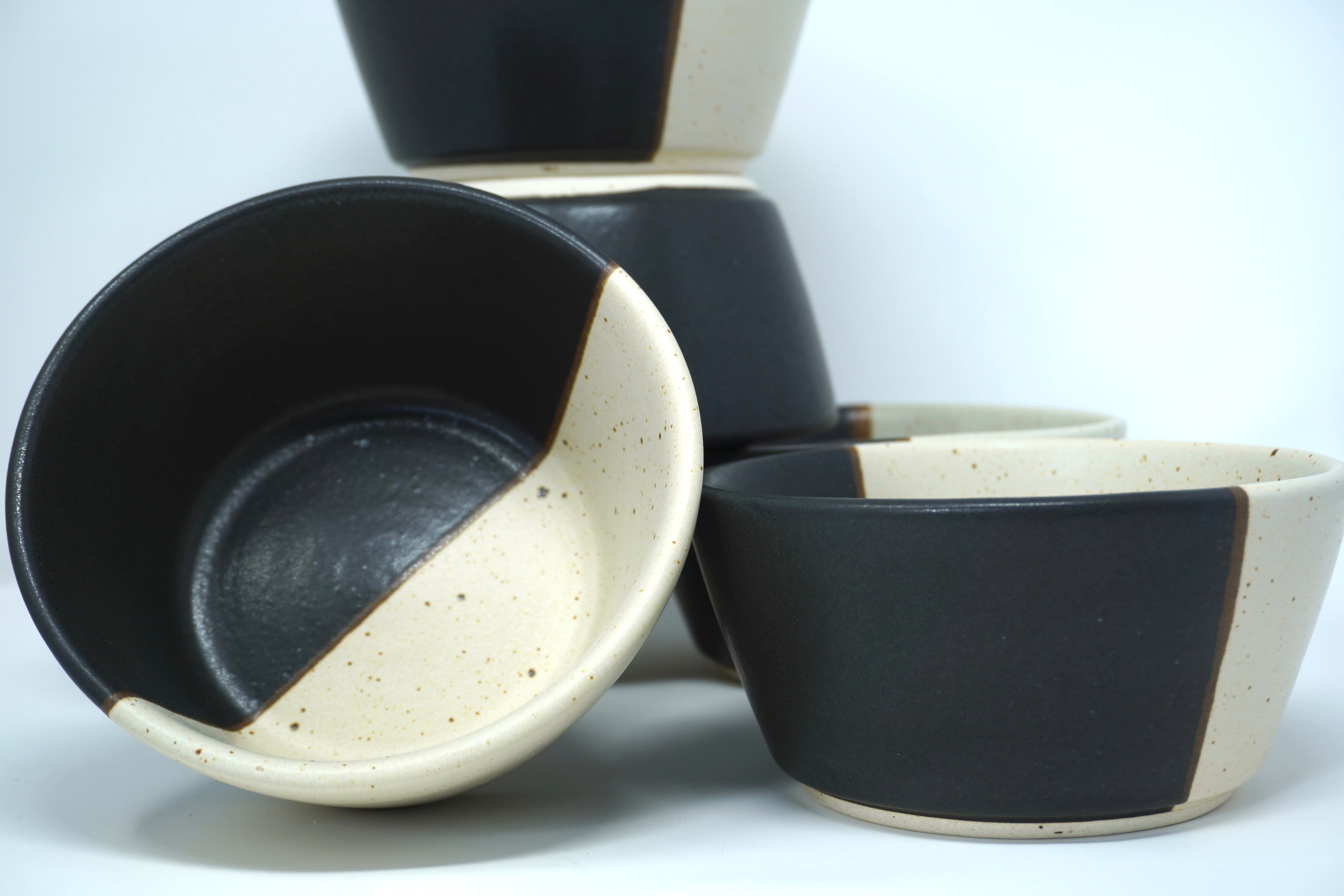 Duo Arena blanca & Piedra negra | Set de 6 bowls pozoleros línea rústica