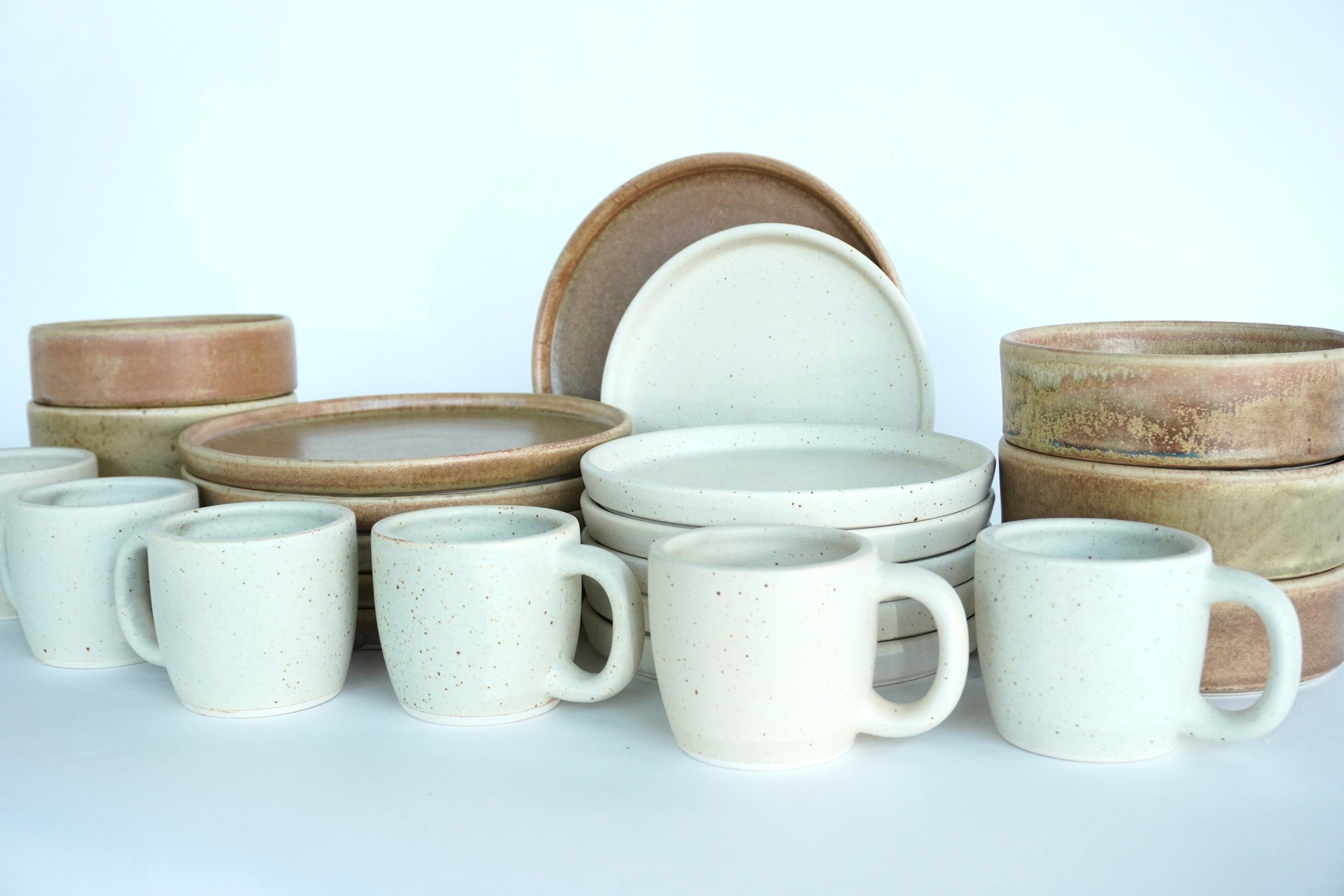 Terracota & Arena blanca | Set de vajilla línea rústica para 6 personas (con bowls con pared & tazas tarro de 12 oz)