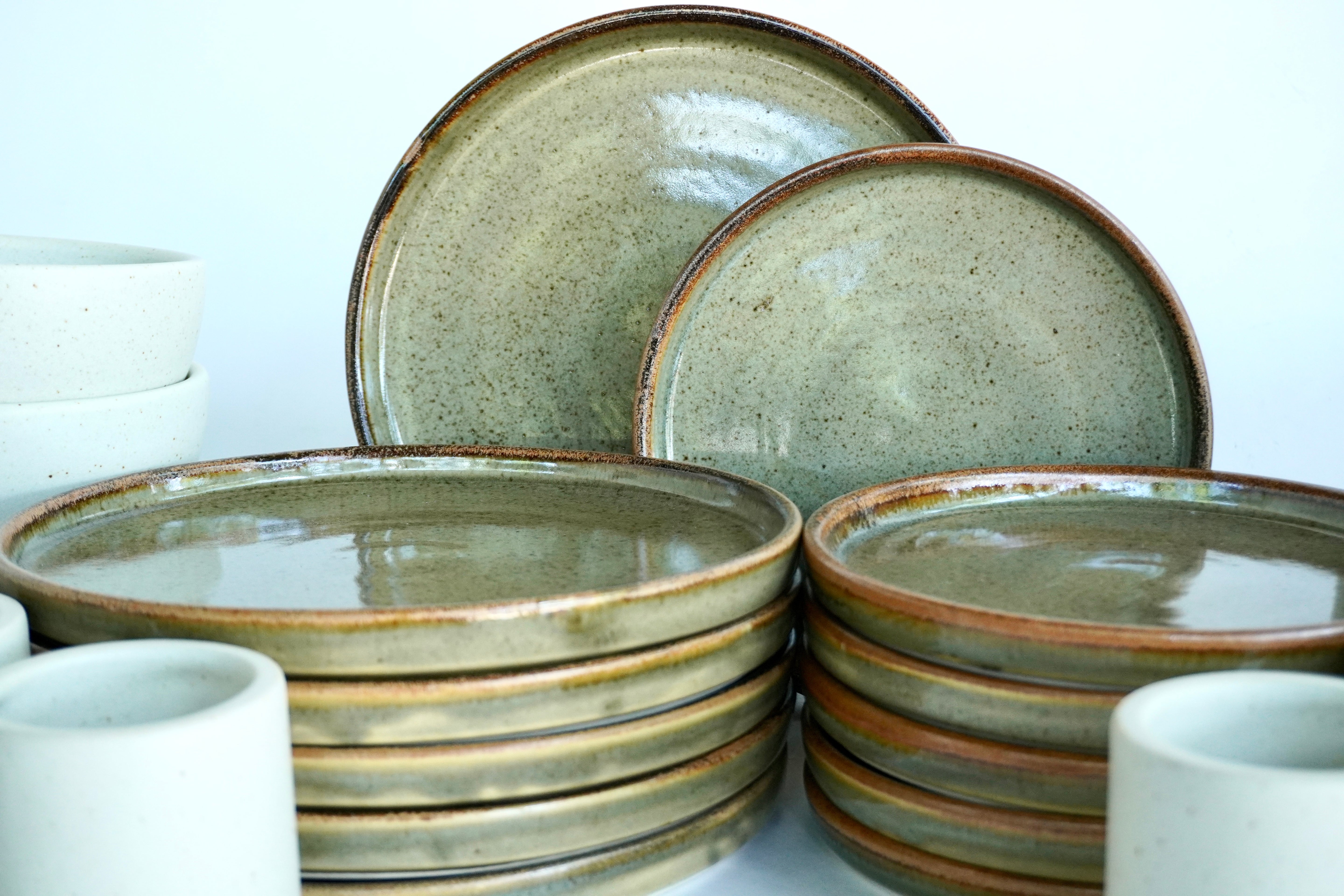 Mixta Caoba & Arena blanca | Set de vajilla línea rústica para 6 personas (con consomeros)